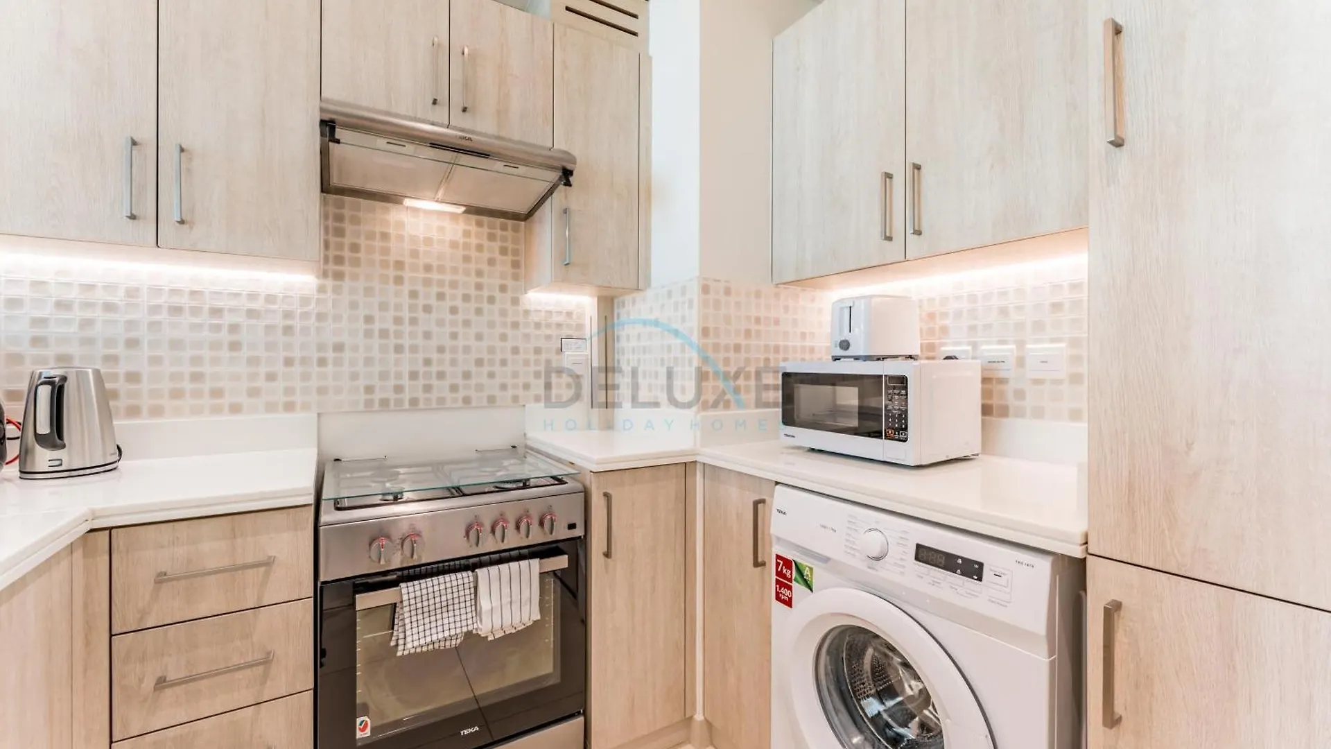 1Br Near Atlantis & Nakheel Mall, Steps From Palm Viewing Deck, Seven Hotel & Apartment, Palm Jumeirah By Deluxe Holiday Homes Dubai United Arab Emirates