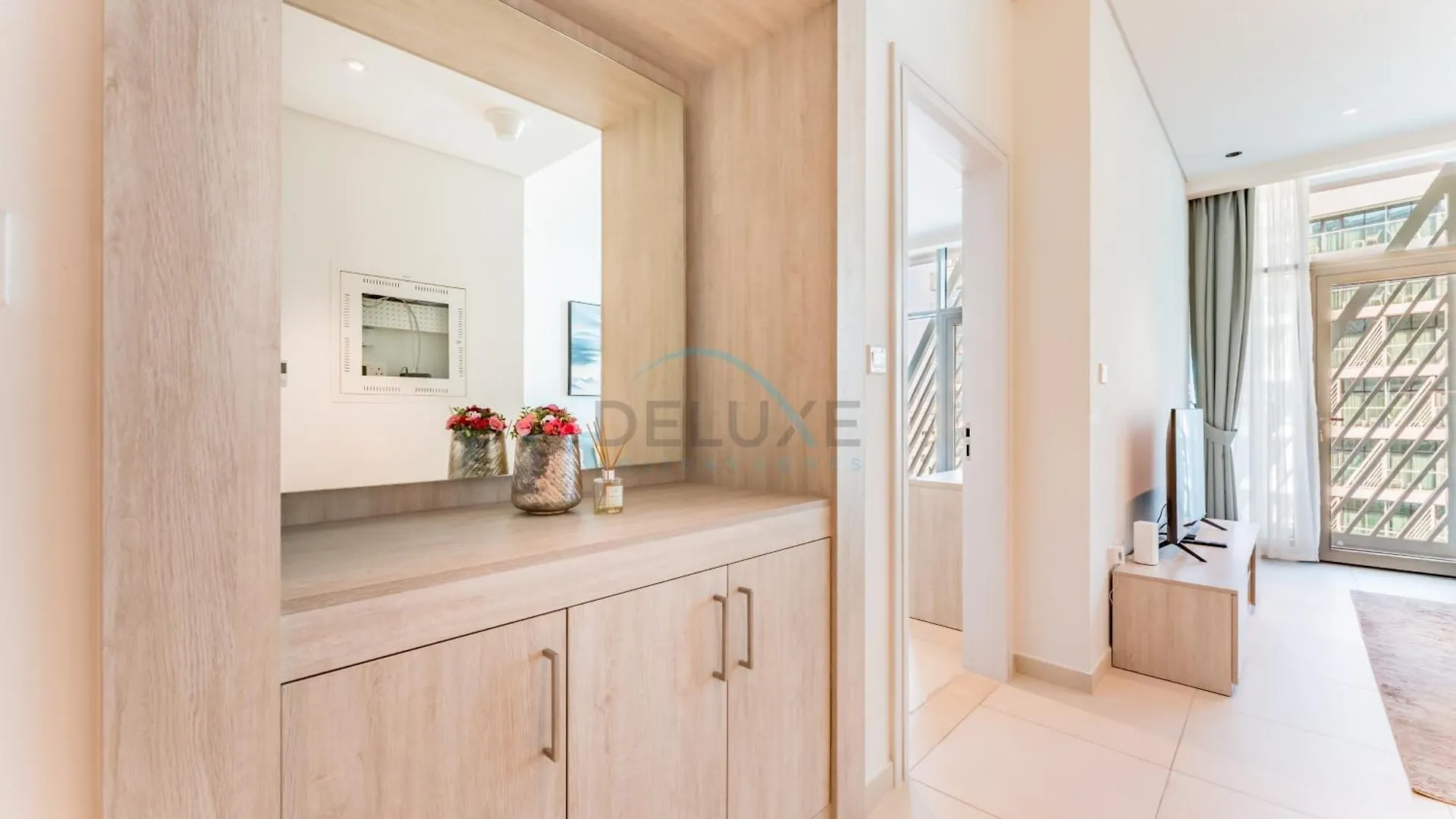 Apartman 1Br Near Atlantis & Nakheel Mall, Steps From Palm Viewing Deck, Seven Hotel & Apartment, Palm Jumeirah By Deluxe Holiday Homes Dubaj